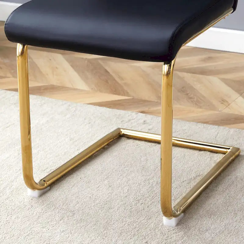 Ensemble de chaises de salle à manger en PU, chaises de salle à manger noires au design unique, matériau PU, pieds de chaise en métal doré (lot de 4)
