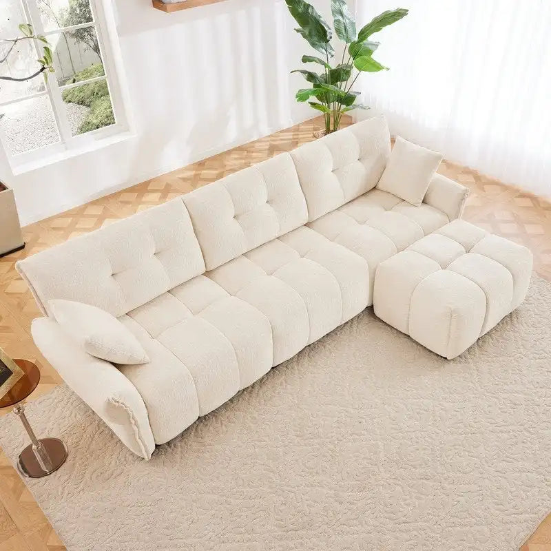 110,2 Canapé trois places en chenille, 1 pouf