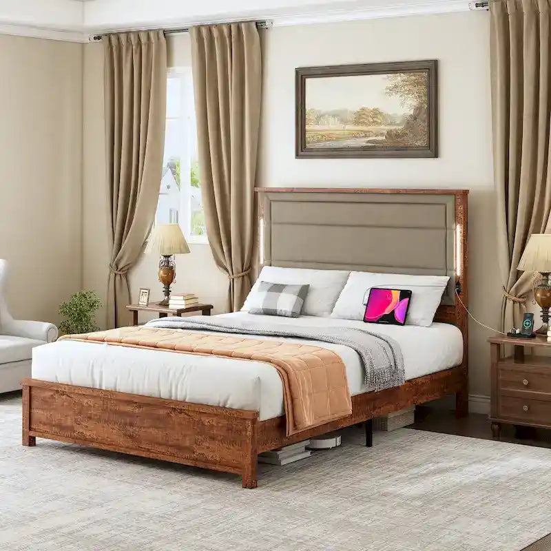Lit plateforme Queen Size avec tête de lit capitonnée et lumières LED