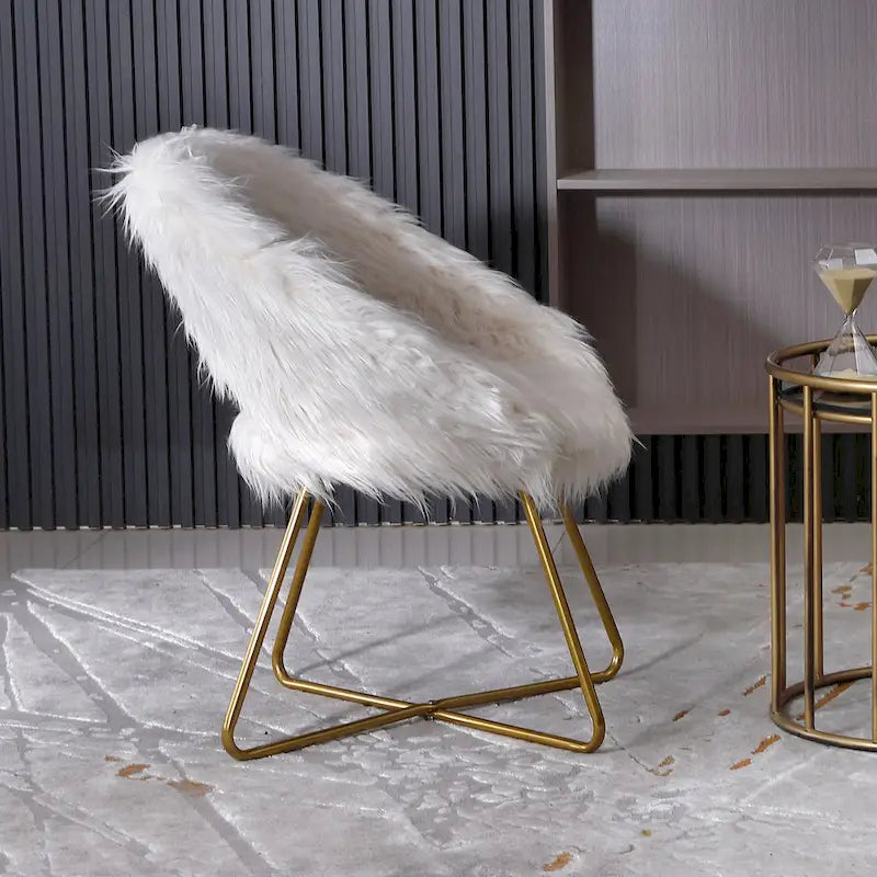 Fauteuil d'appoint en fausse fourrure, blanc
