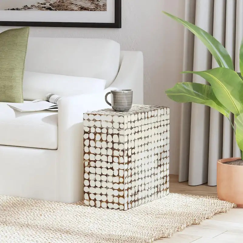 Guéridon Cube en Coco Naturel Vieilli