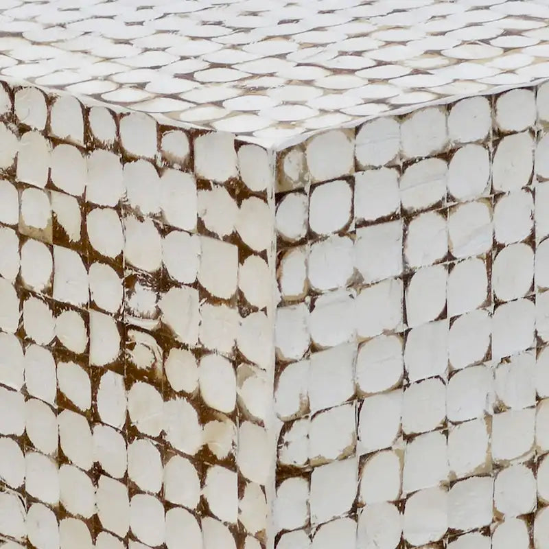 Guéridon Cube en Coco Naturel Vieilli