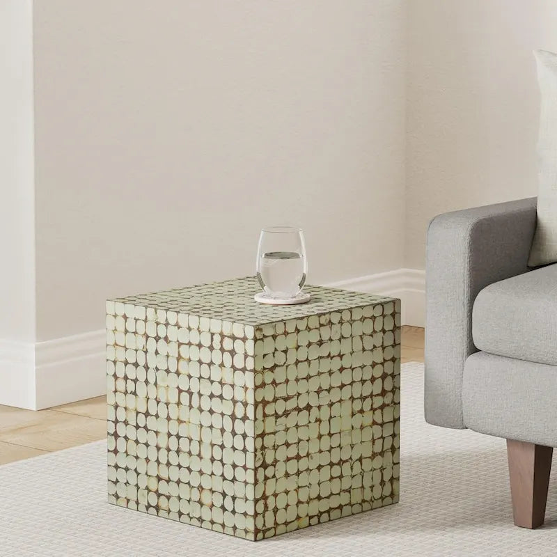 Guéridon Cube en Coco Naturel Vieilli